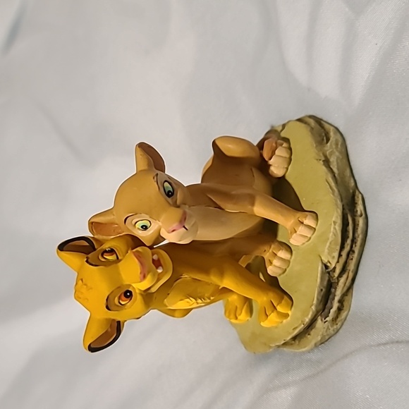 Disney Other Disney The Lion King Simba And Nala Sculpted Figures
